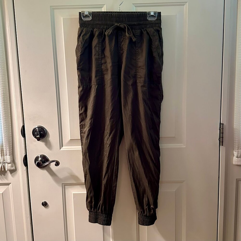 A New Day Women's High-Rise Woven Ankle Jogger Pants Green Size XS - Picture 2 of 4